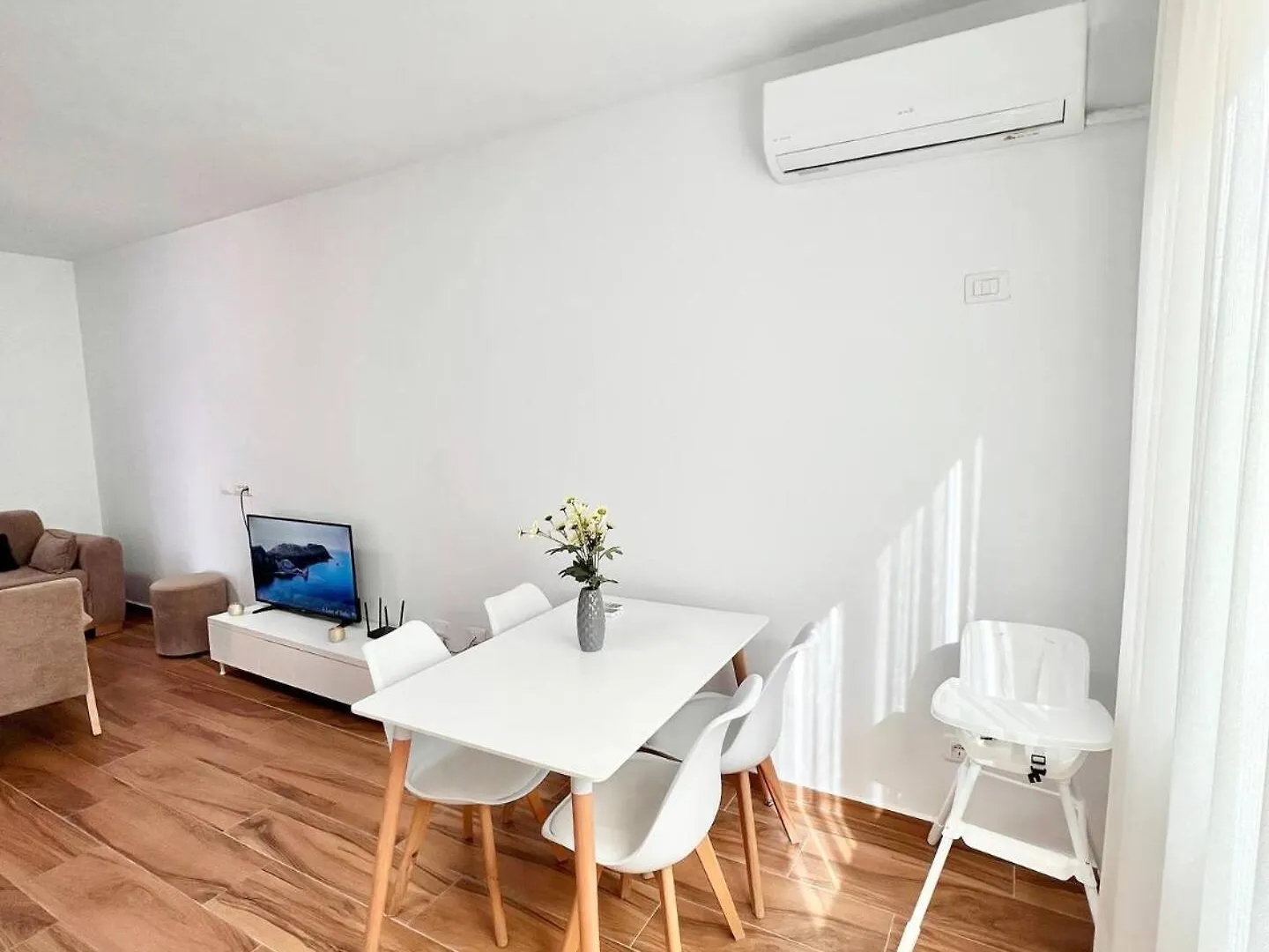 Waterbom Apartment By Adriatic Living Durrës